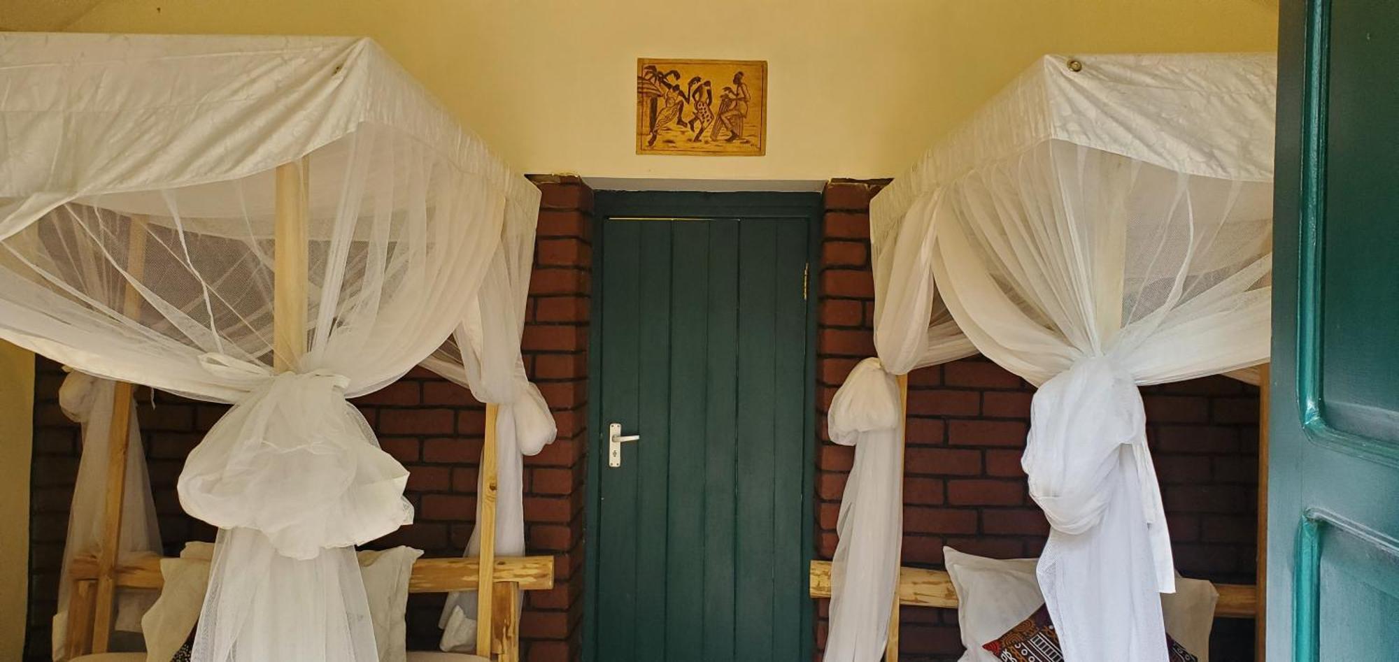 Хостел Kizumba House Аруша Экстерьер фото